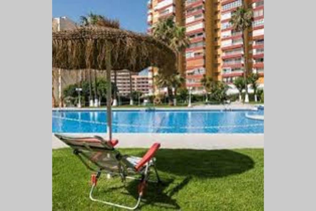 Coqueto Apartamento En Puerto Marina Con Piscina Бенальмадена Экстерьер фото
