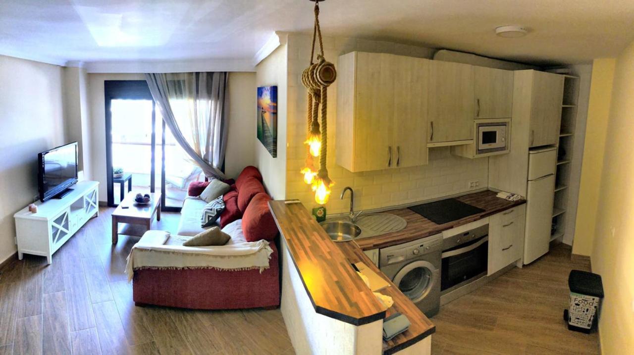 Coqueto Apartamento En Puerto Marina Con Piscina Бенальмадена Экстерьер фото