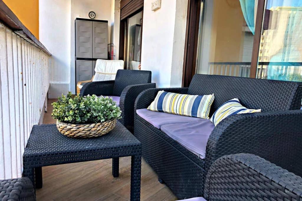 Coqueto Apartamento En Puerto Marina Con Piscina Бенальмадена Экстерьер фото